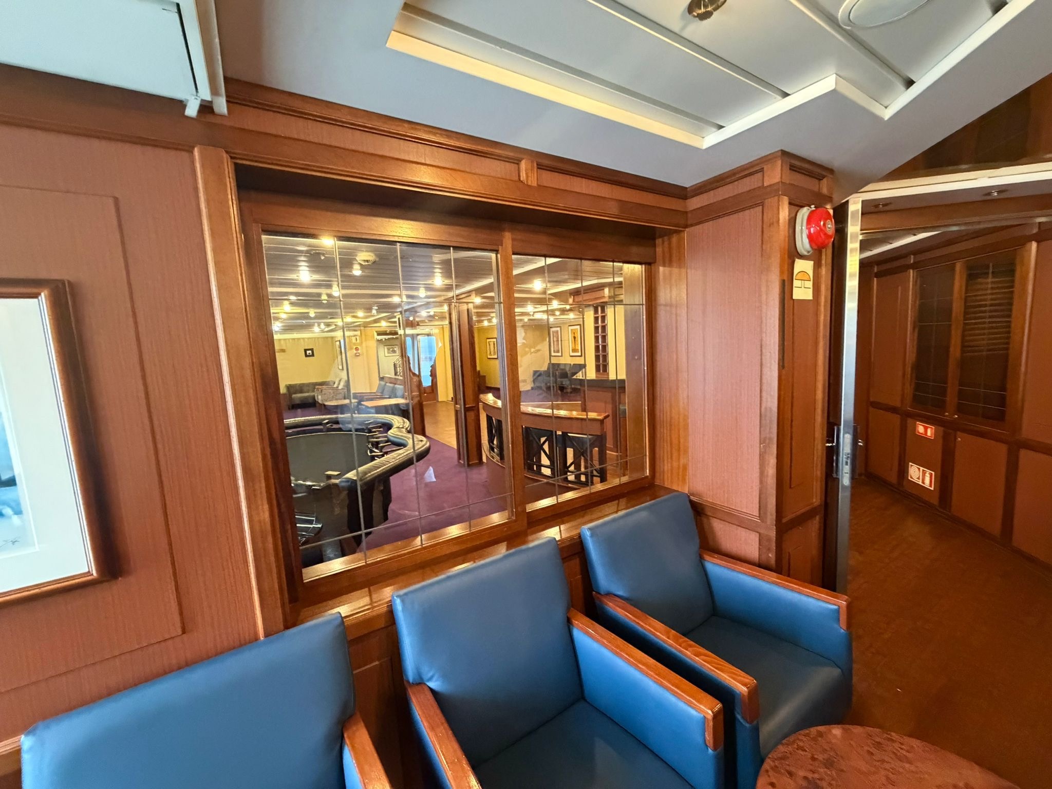 92e332f3-2a79-4fc1-81eb-7d27456a8dc4